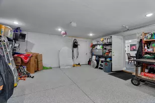 10727 Braewood Cir, Bloomington, MN 55437 - Photo 57