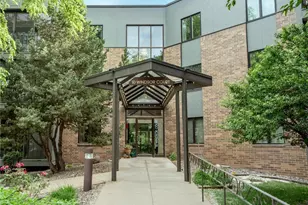 10 Windsor Ct, New Brighton, MN 55112 - Photo 1