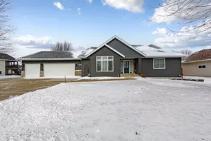 782 Churchill Dr SE, Owatonna, MN 55060 - Photo 1