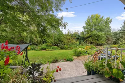 1646 Isabella Parkway, Chaska, MN 55318 - Photo 39