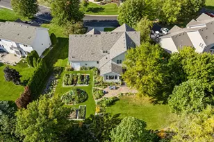 1646 Isabella Pkwy, Chaska, MN 55318 - Photo 3