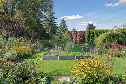 1646 Isabella Parkway, Chaska, MN 55318 - Photo 43