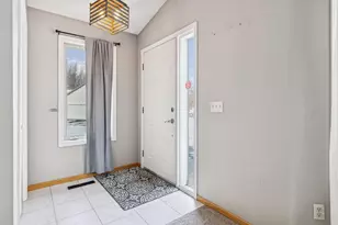 20307 Hunter Ct, Lakeville, MN 55044 - Photo 5