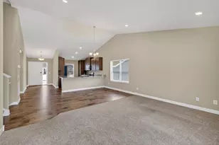 18017 Hidden Creek Trl, Lakeville, MN 55044 - Photo 13