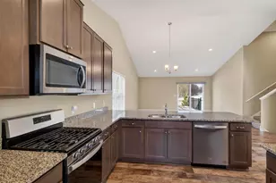 18017 Hidden Creek Trl, Lakeville, MN 55044 - Photo 7