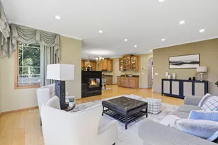301 Plymouth Rd, Minnetonka, MN 55305 - Photo 7