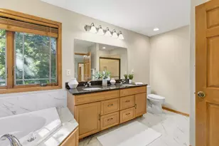 301 Plymouth Rd, Minnetonka, MN 55305 - Photo 39