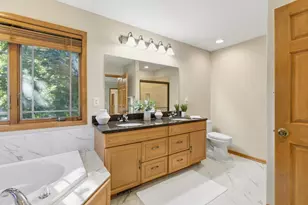 301 Plymouth Rd, Minnetonka, MN 55305 - Photo 47