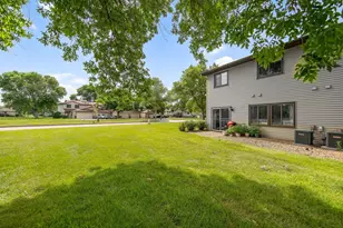 8775 Maplebrook Pkwy N, Brooklyn Park, MN 55445 - Photo 35