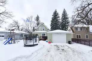 310 Kendall Ave N, Thief River Falls, MN 56701 - Photo 3