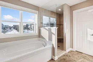 9785 Emerson Ct, Eden Prairie, MN 55347 - Photo 27