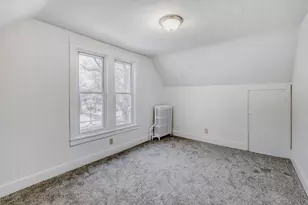 595 Hawthorne Ave E, Saint Paul, MN 55130 - Photo 9