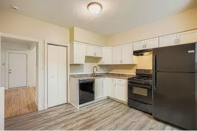 595 Hawthorne Avenue E, Saint Paul, MN 55130 - Photo 7