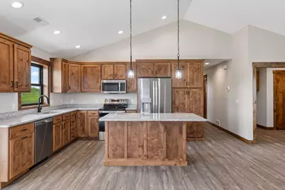 466 Coyote Way, New Richmond, WI 54017 - Photo 11