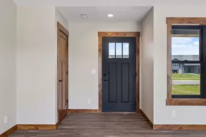 466 Coyote Way, New Richmond, WI 54017 - Photo 3