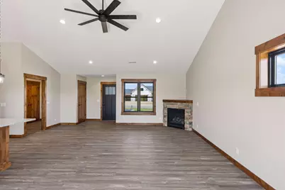 466 Coyote Way, New Richmond, WI 54017 - Photo 15