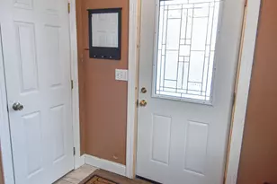 1009 Dewey Ave N, Thief River Falls, MN 56701 - Photo 3