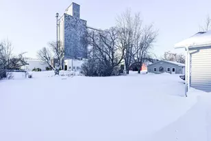 1009 Dewey Ave N, Thief River Falls, MN 56701 - Photo 27