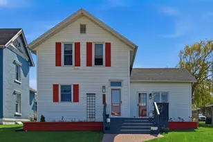 224 2nd St E, Wabasha, MN 55981 - Photo 3