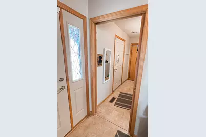 686 W River Drive, New London, MN 56273 - Photo 27