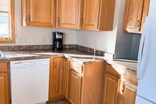 686 W River Dr, New London, MN 56273 - Photo 5