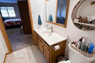 686 W River Dr, New London, MN 56273 - Photo 21