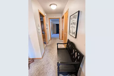 686 W River Drive, New London, MN 56273 - Photo 13