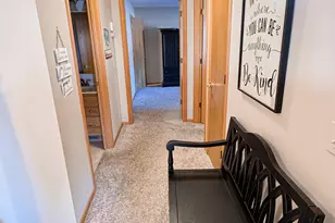 686 W River Dr, New London, MN 56273 - Photo 13