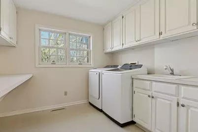 425 Ferndale Road N, Wayzata, MN 55391 - Photo 37