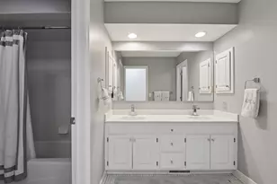 425 Ferndale Road N, Wayzata, MN 55391 - Photo 51