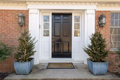 425 Ferndale Road N, Wayzata, MN 55391 - Photo 1