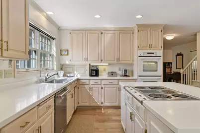 425 Ferndale Road N, Wayzata, MN 55391 - Photo 19