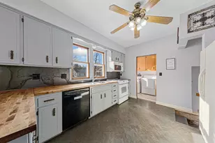 112 5th St SE, Montgomery, MN 56069 - Photo 11