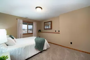 610 E Rolling Hills Dr, Le Center, MN 56057 - Photo 25