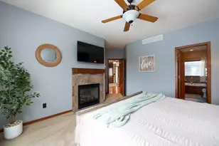 610 E Rolling Hills Dr, Le Center, MN 56057 - Photo 13