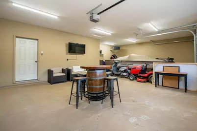 610 E Rolling Hills Drive, Le Center, MN 56057 - Photo 27