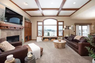 610 E Rolling Hills Dr, Le Center, MN 56057 - Photo 5