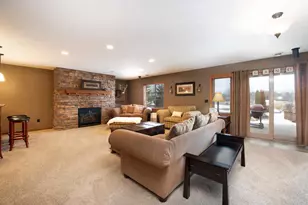 610 E Rolling Hills Dr, Le Center, MN 56057 - Photo 19