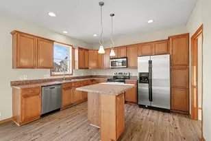 11169 Walnut Ln, Woodbury, MN 55129 - Photo 11