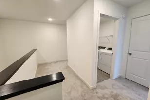 4745 Airlake Dr, Woodbury, MN 55129 - Photo 5