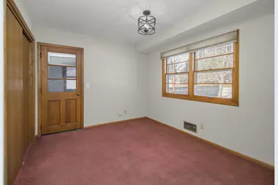 7064 Glenross Road, Woodbury, MN 55125 - Photo 17