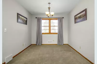 7064 Glenross Road, Woodbury, MN 55125 - Photo 11