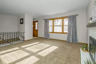 7064 Glenross Rd, Woodbury, MN 55125 - Photo 7