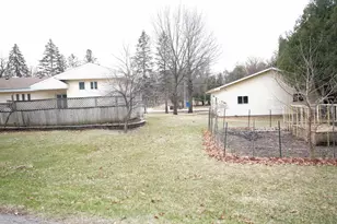 2200 10th Ave SW, Austin, MN 55912 - Photo 7