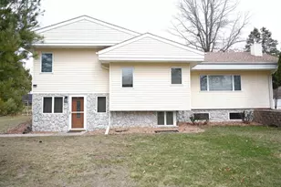 2200 10th Ave SW, Austin, MN 55912 - Photo 1