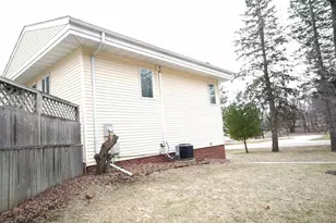 2200 10th Ave SW, Austin, MN 55912 - Photo 3