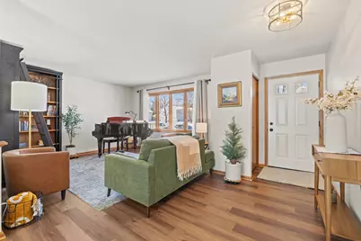 13713 James Avenue S, Burnsville, MN 55337 - Photo 5