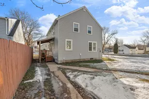 907 8th St SE, Austin, MN 55912 - Photo 7