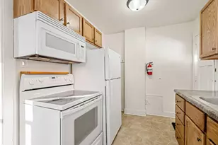 907 8th St SE, Austin, MN 55912 - Photo 15