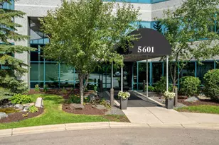 5601 Smetana Dr, Hopkins, MN 55343 - Photo 35